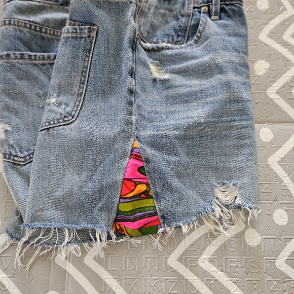 BDG SLIM BOYFRIEND SHORT **Custom One of a Kind Accents Added Size 30W - Picture 8 of 9
